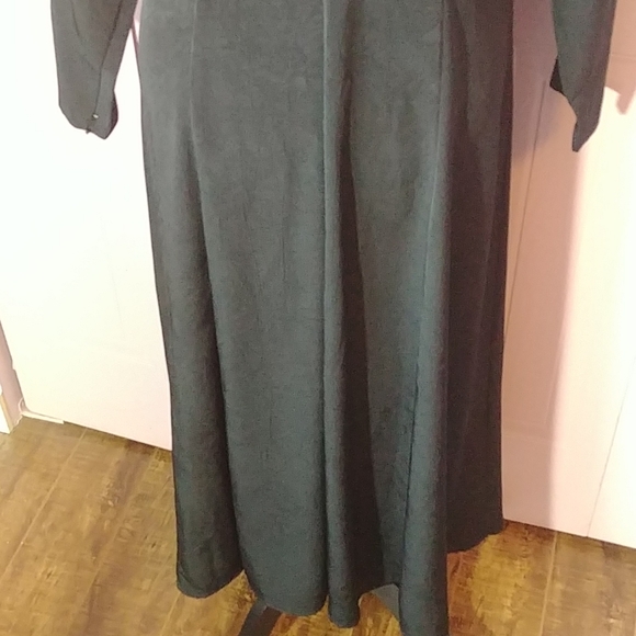 Long black Dress - Picture 5 of 6